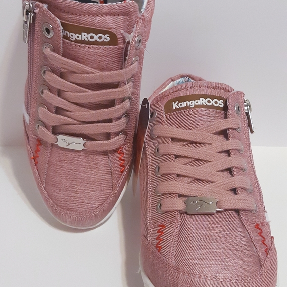 🦘KangaROOS - Picture 8 of 8